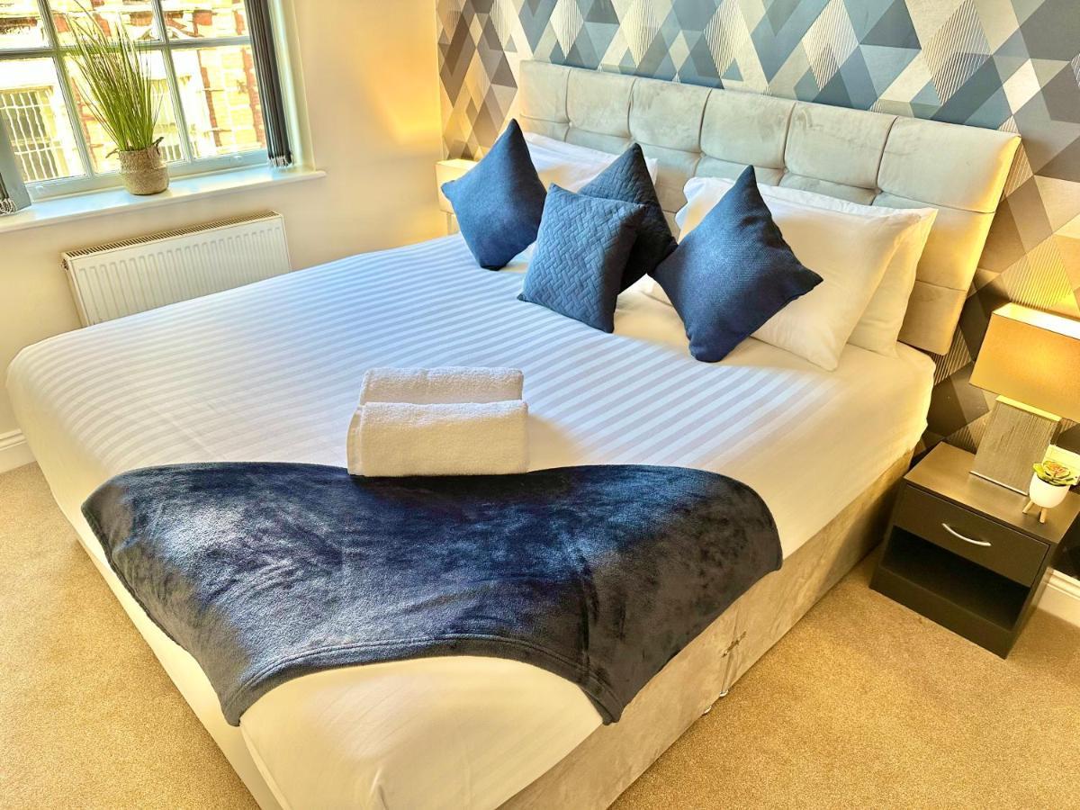 A Stylish Retreat - Super King Bed - Heart Of Town Centre - 5 Mins Stroll To Beach Bournemouth Exterior foto
